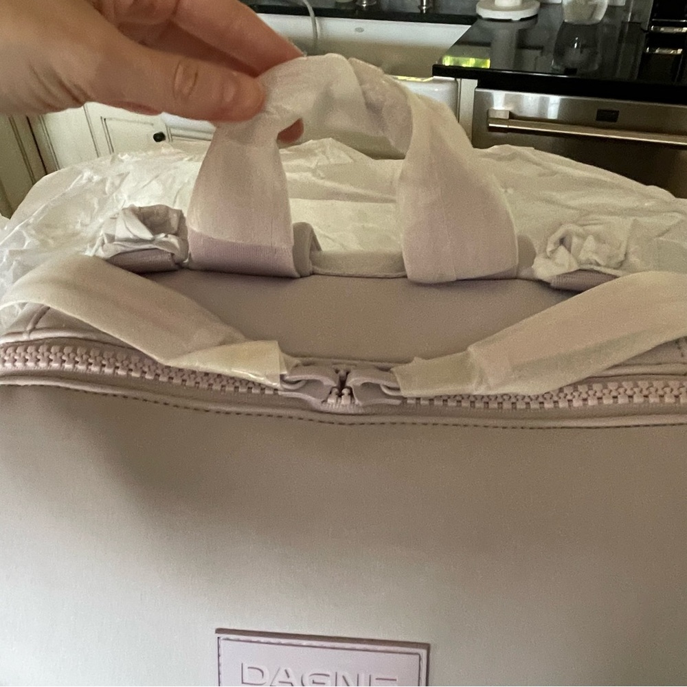 NWT Dagne Dover Indi Diaper Bag Backpack in Size Medium Washed Lilac - Picture 3 of 4